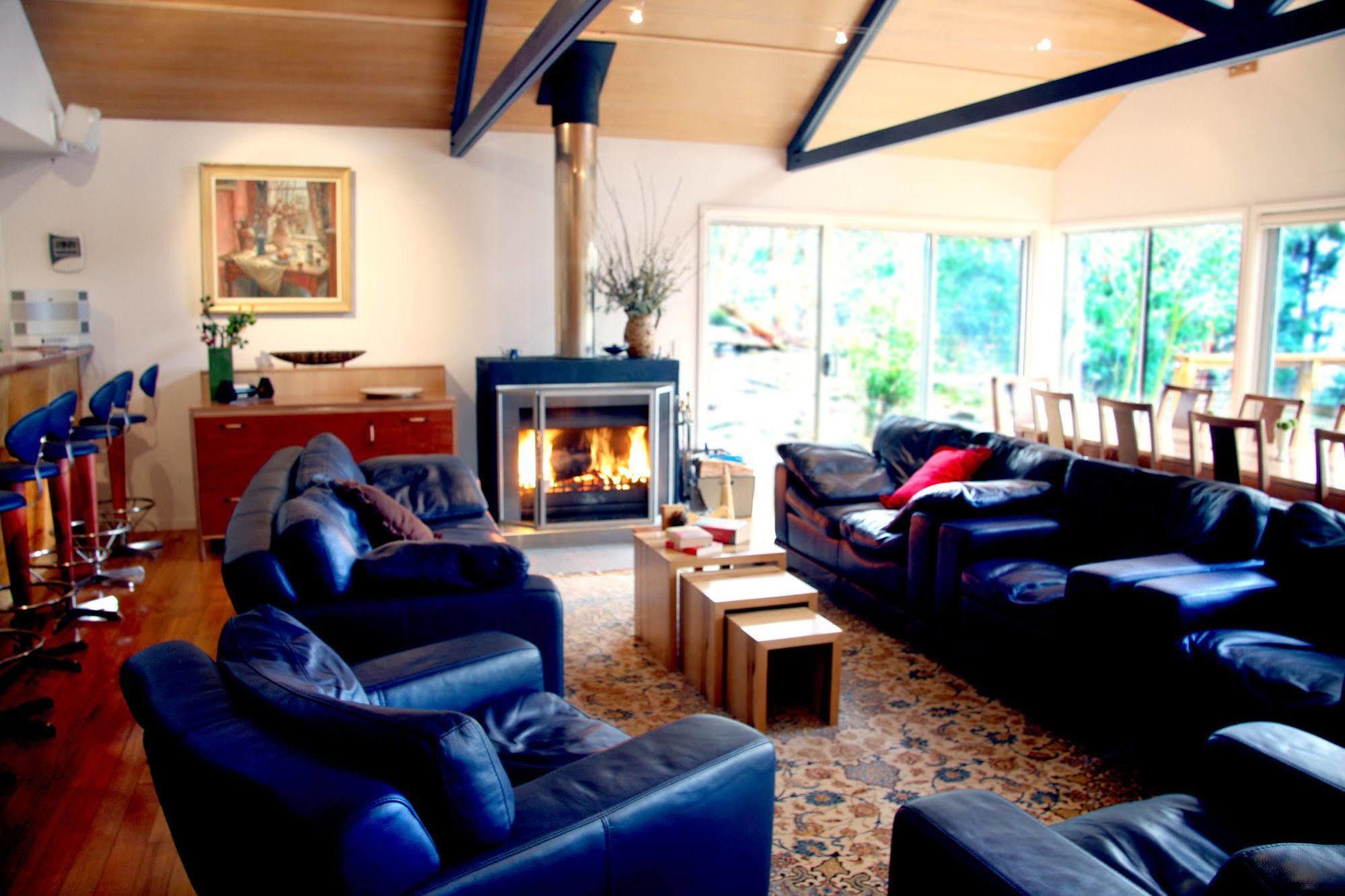 Blue Lake Lodge Steppes Dış mekan fotoğraf